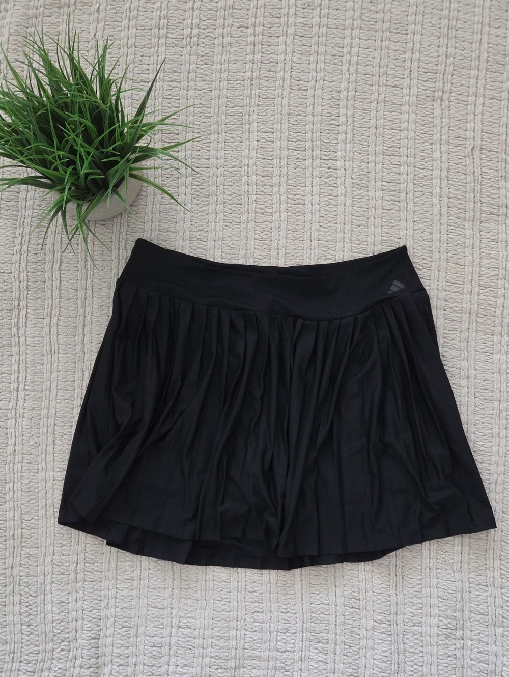 Adidas Black Pleated Skater Tennis Skirt (Skort) Size M